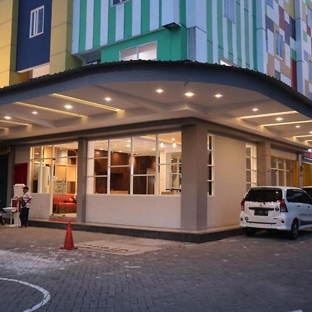סוראבאיה D'Carol Hotel מראה חיצוני תמונה