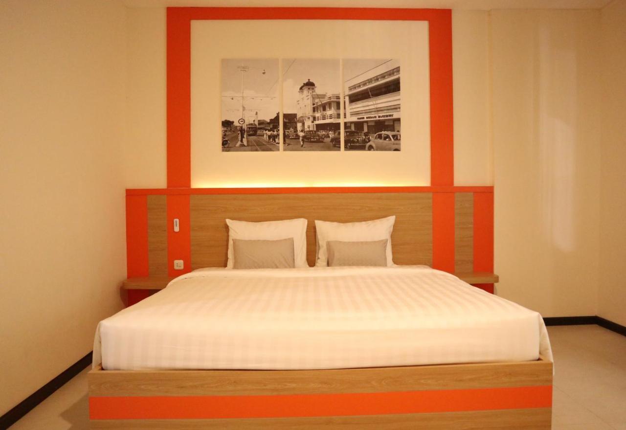 סוראבאיה D'Carol Hotel מראה חיצוני תמונה