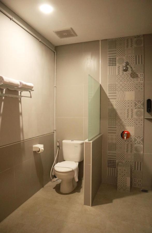סוראבאיה D'Carol Hotel מראה חיצוני תמונה